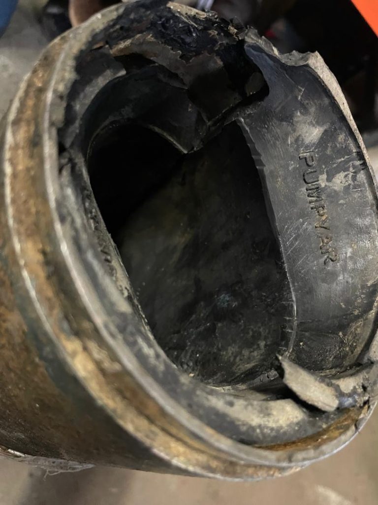 عدم تطابق مایع پمپاژشونده با نوع لاستیک